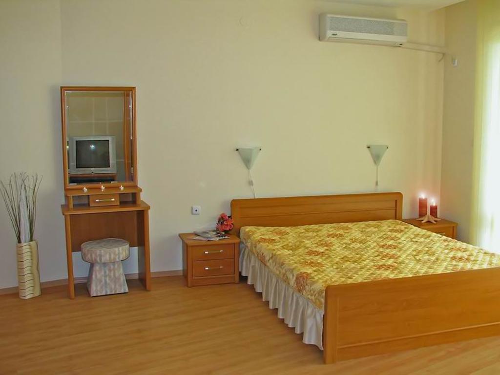 Gt Messambria Fort Beach Apartments Sveti Vlas Δωμάτιο φωτογραφία